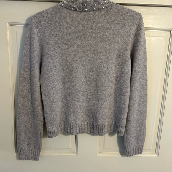 Tahari Light Gray Cashmere Sweater with Pearl Collar - Picture 5 of 5